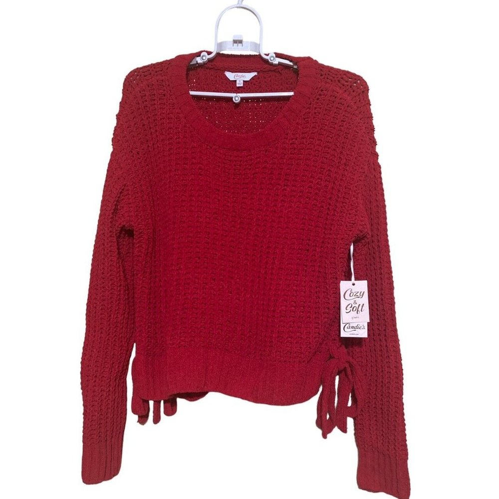 Candie's Cozy and Soft Sweater Size Small Red NEW